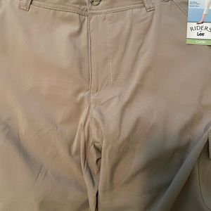 Women Capri